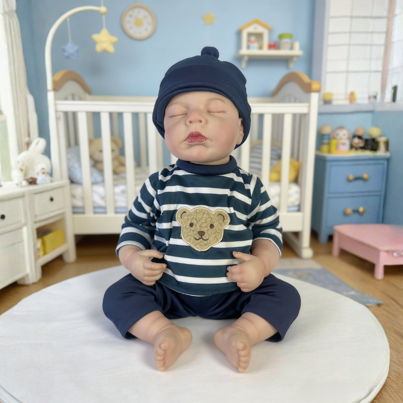 Nora 18 Inch Realistic Newborn Doll, Skin-Friendly Poseable Comfort Gift for Kids