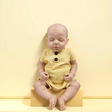 Nora 18 Inch Realistic Newborn Doll, Skin-Friendly Poseable Comfort Gift for Kids