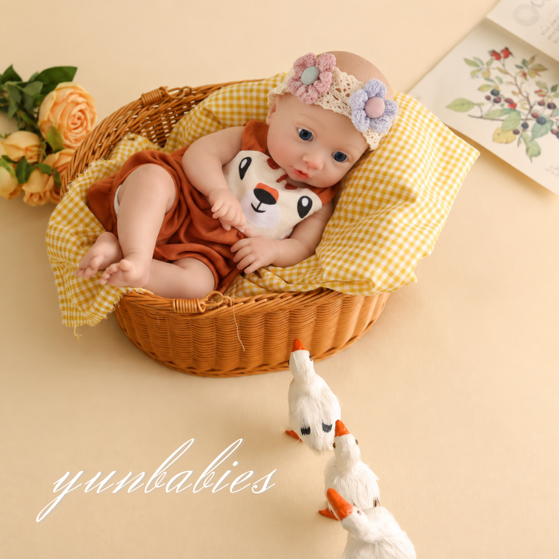 13inch Girl Cute Sleeping Reborn Doll, Real Touch Silicone Newborn Toy, Gift & Collectible Doll