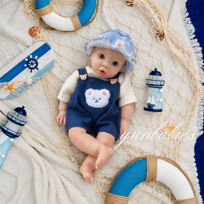 Sia 16-inch platinum silicone reborn doll image