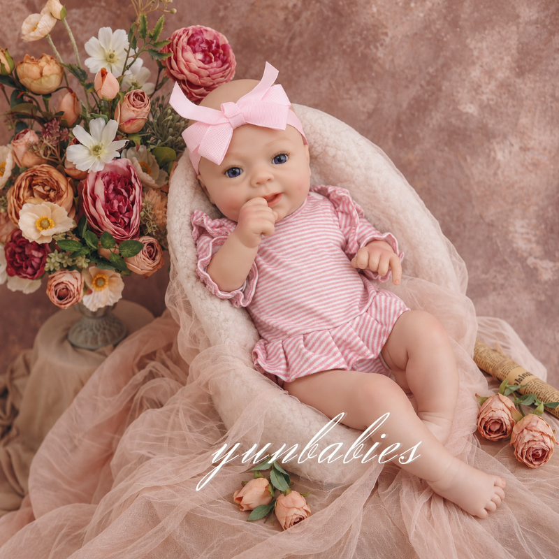 Qin 16-inch full silicone sleeping reborn doll product image