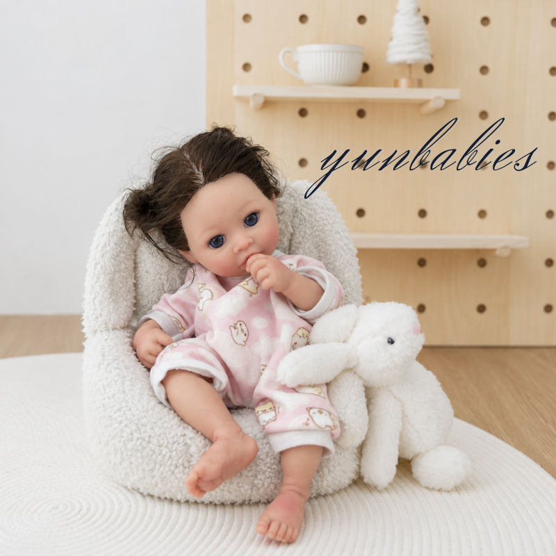 Soraya 18-inch platinum silicone reborn doll image